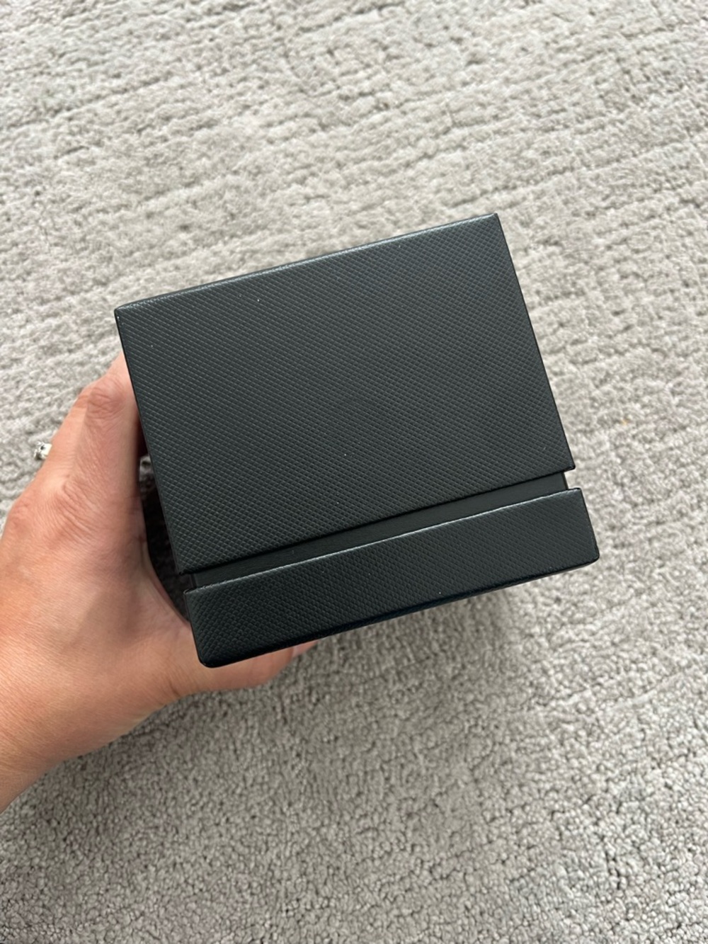 Tom Ford Black Candle with White Label - Picture 13 of 16